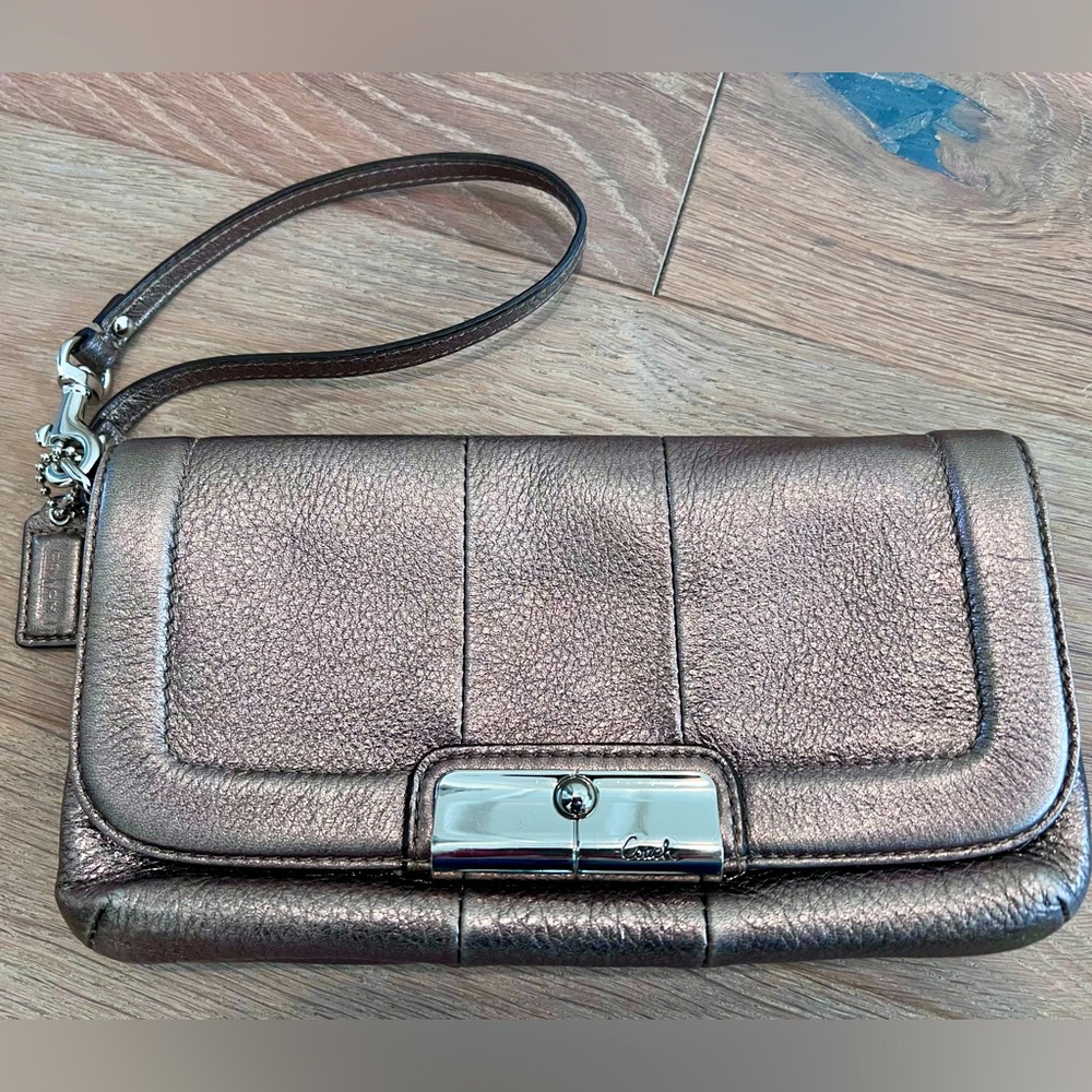 COACH Clutch Purse - Pewter Leather w Silver Hardware